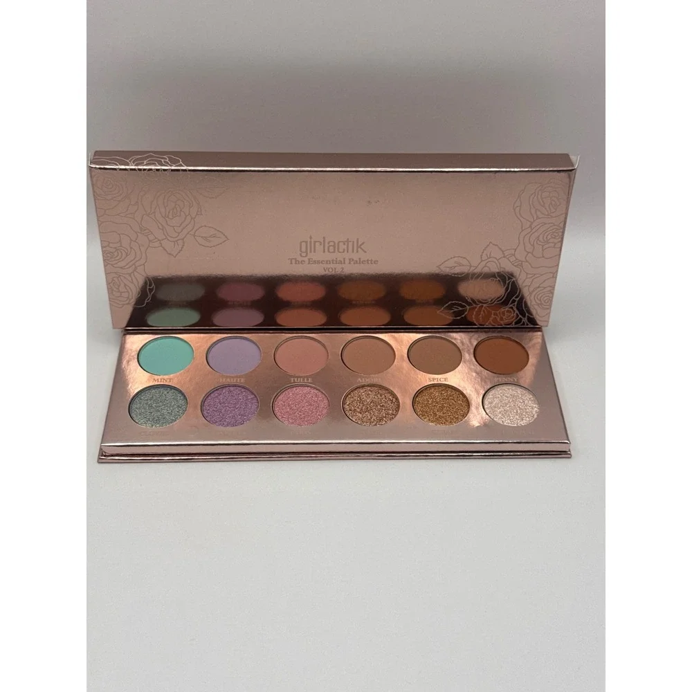 Girlactik essential palette